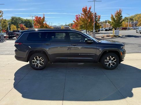 New 2025 Jeep Grand Cherokee L Limited w/ Trailer Tow Package image 7