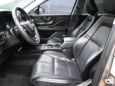 Used 2021 Lincoln Corsair Reserve w/ Equipment Group 201A image 12