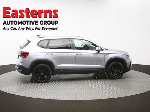 Used 2024 Volkswagen Taos SE FWD image 43