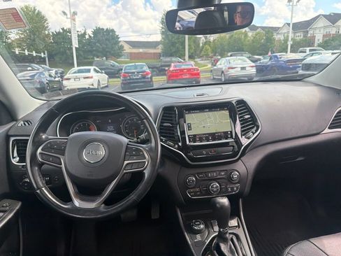 Used 2020 Jeep Cherokee Limited w/ Luxury Group AWD/4WD image 8