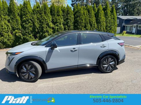 Used 2023 Nissan Ariya AWD image 4