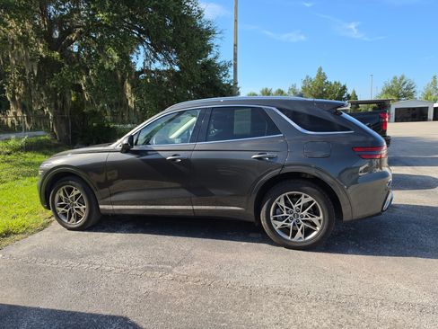 Used 2025 Genesis GV70 2.5T AWD/4WD image 6