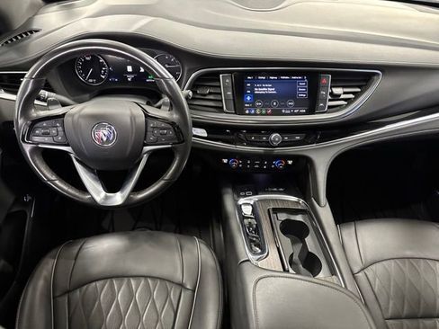 Used 2023 Buick Enclave Avenir AWD/4WD image 17