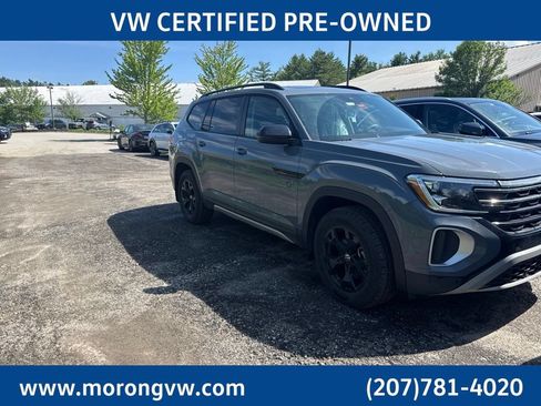 Certified 2025 Volkswagen Atlas Peak Edition SE AWD/4WD image 1