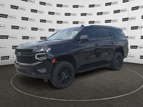 Used 2024 Chevrolet Tahoe RST w/ Luxury Package AWD/4WD image 2