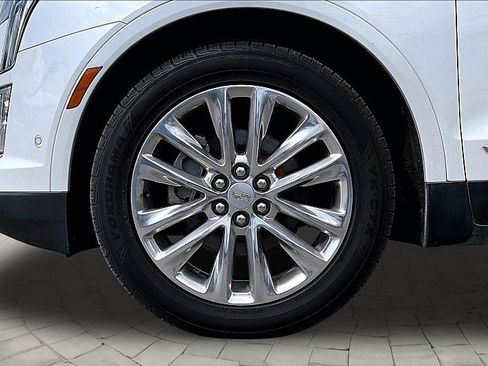 Used 2019 Cadillac XT5 Platinum AWD/4WD image 7