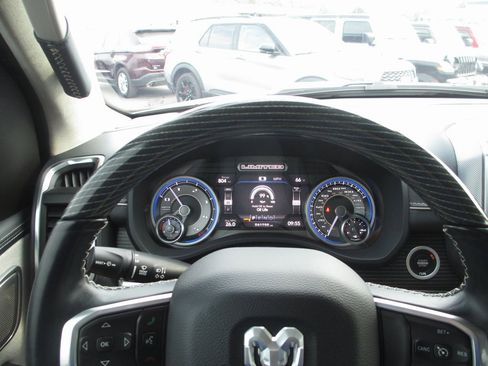 Used 2022 RAM 1500 Limited image 28