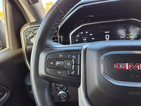Used 2024 GMC Sierra 1500 Elevation image 33