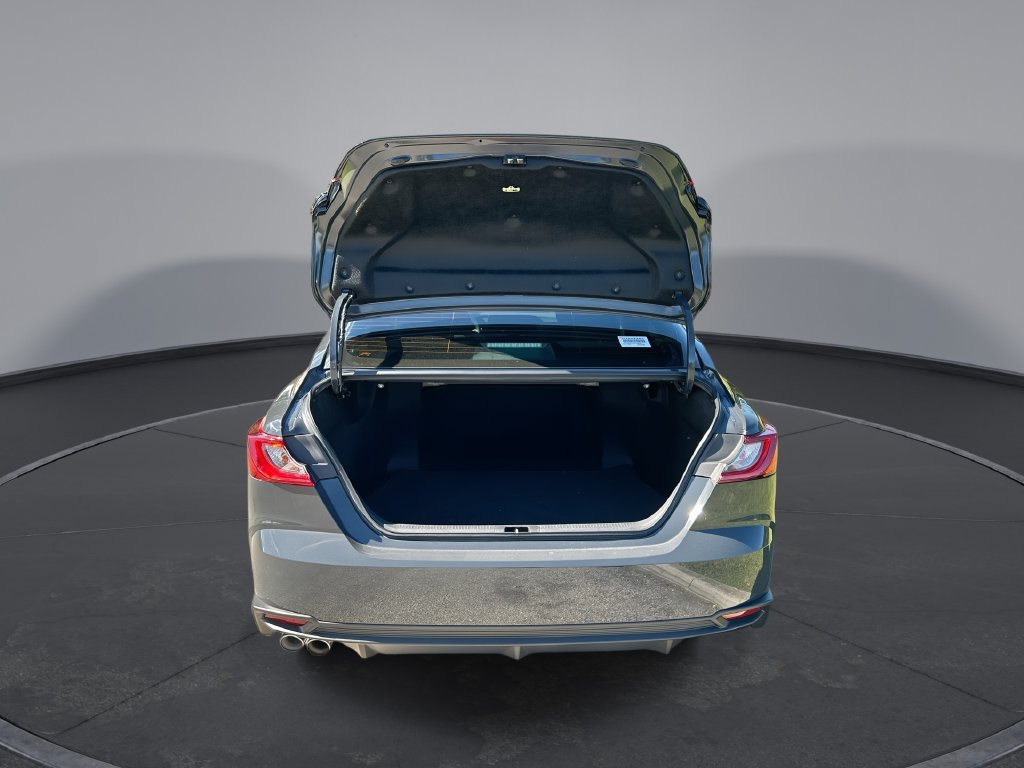 Used 2026 Toyota Camry SE FWD image 31