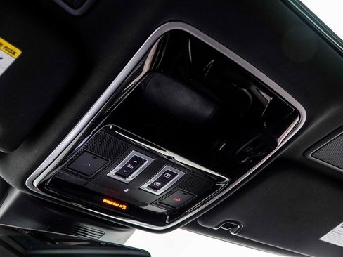 Used 2021 Land Rover Range Rover Westminster Edition image 38