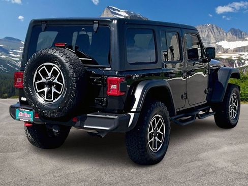 Used 2024 Jeep Wrangler Unlimited Rubicon AWD/4WD image 2