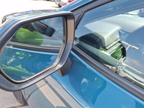 Used 2025 Toyota Camry SE w/ Convenience Package image 13