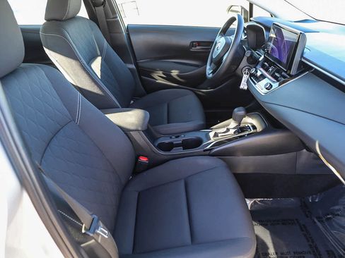 Certified 2025 Toyota Corolla LE image 17