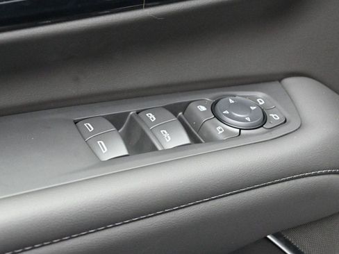 Used 2025 Chevrolet Tahoe Z71 w/ Z71 Off-Road Package image 15