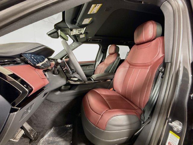 New 2027 Land Rover Range Rover Sport Dynamic SE AWD/4WD image 11