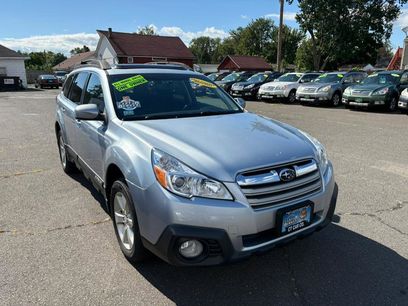 Used 2014 Subaru Outback 2.5i Premium w/ Moonroof Package