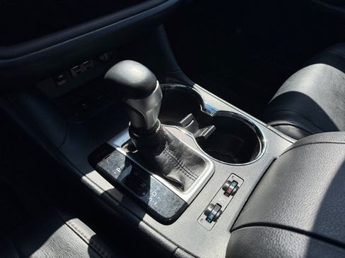 Used 2019 Toyota Highlander Limited Platinum AWD/4WD image 15