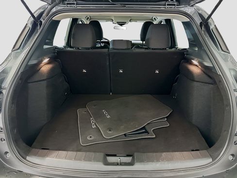 Used 2025 Nissan Kicks S image 29