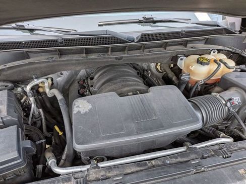 Used 2023 GMC Yukon XL SLE w/ Gmc Pro Safety Plus Package image 16