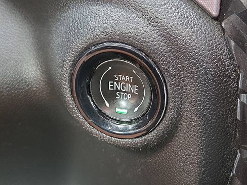 Used 2020 GMC Sierra 1500 Elevation w/ Elevation Value Package AWD/4WD image 28