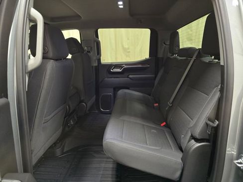 New 2026 GMC Sierra 1500 SLE image 24