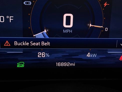 Used 2024 Chevrolet Equinox EV LT FWD image 20