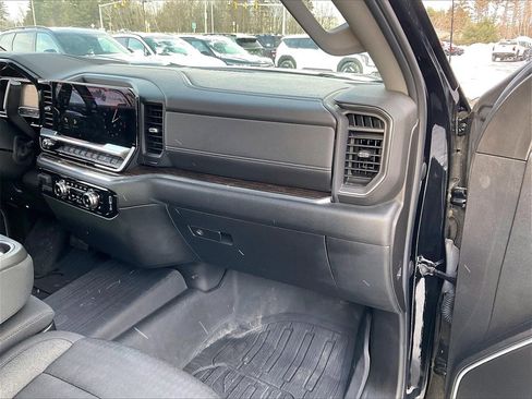 Used 2023 GMC Sierra 1500 Elevation image 12