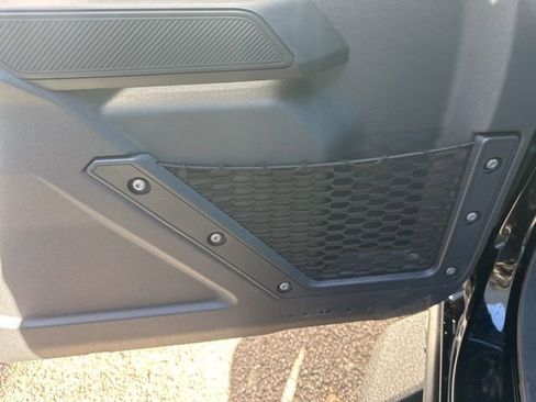 New 2025 Ford Bronco Badlands image 14