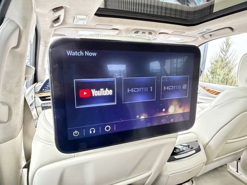 Used 2024 Cadillac Escalade ESV Sport Platinum w/ LPO, ONYX Package image 14