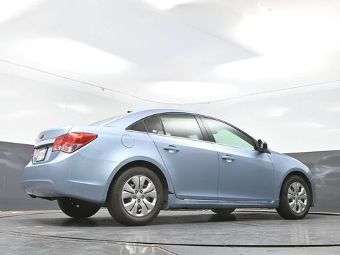 Used 2012 Chevrolet Cruze LS FWD image 44
