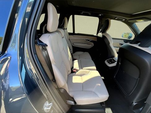 New 2026 Volvo XC90 B6 Plus w/ Protection Package image 10
