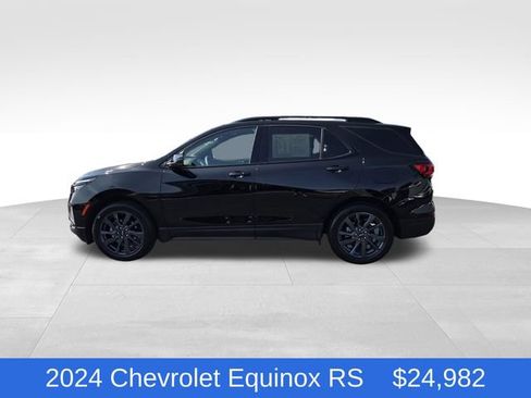 Used 2024 Chevrolet Equinox RS w/ LPO, Floor Liner Package FWD image 2