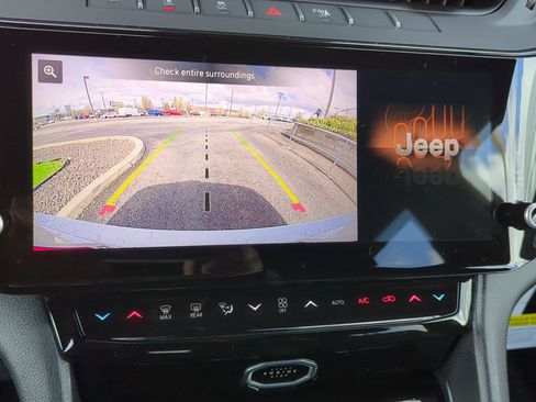 New 2026 Jeep Grand Cherokee Altitude AWD/4WD image 21