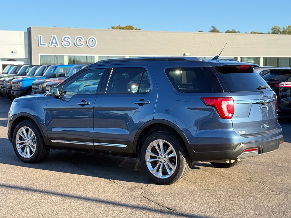 Used 2019 Ford Explorer XLT w/ Equipment Group 202A AWD/4WD image 40