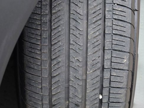 Certified 2025 Toyota Grand Highlander AWD image 5