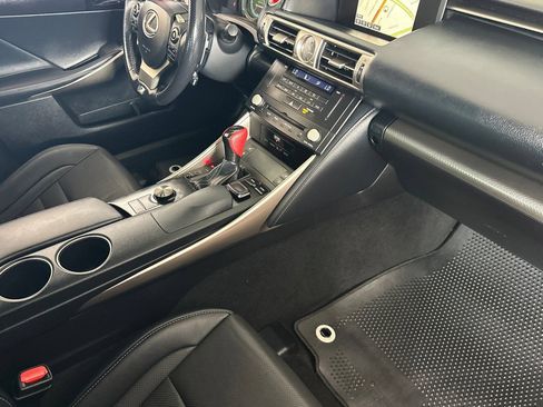 Used 2016 Lexus IS 350 w/ F Sport Package RWD image 12