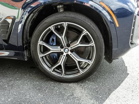 Used 2024 BMW X5 xDrive40i AWD/4WD image 4