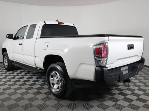 Used 2022 Toyota Tacoma SR RWD image 4