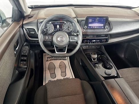 Certified 2023 Nissan Rogue SV image 17