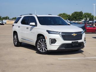 Used 2023 Chevrolet Traverse Premier FWD video 2