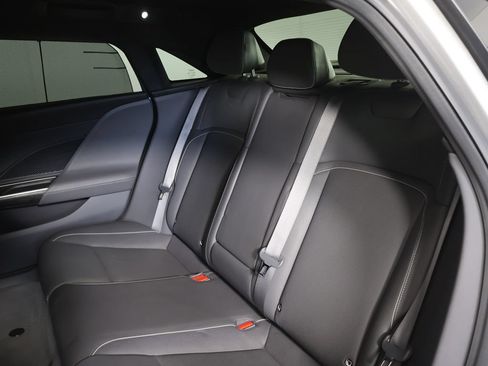 Used 2024 Lucid Air Touring AWD/4WD image 30