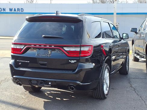 Used 2023 Dodge Durango GT image 4