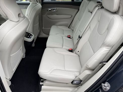 New 2026 Volvo XC90 B6 Ultra image 11