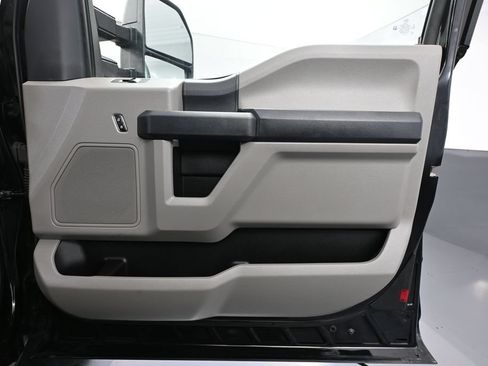 Used 2022 Ford F350 XL w/ Power Equipment Group AWD/4WD image 42