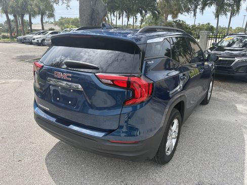 Used 2020 GMC Terrain SLE w/ Driver Convenience Package FWD image 5