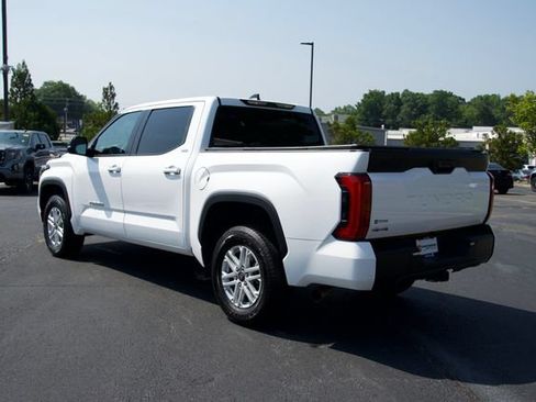 Used 2026 Toyota Tundra SR5 w/ SR5 Premium Package AWD/4WD image 5