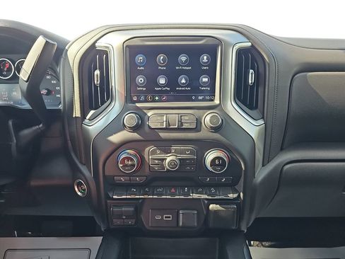 Used 2019 Chevrolet Silverado 1500 LT Trail Boss AWD/4WD image 20