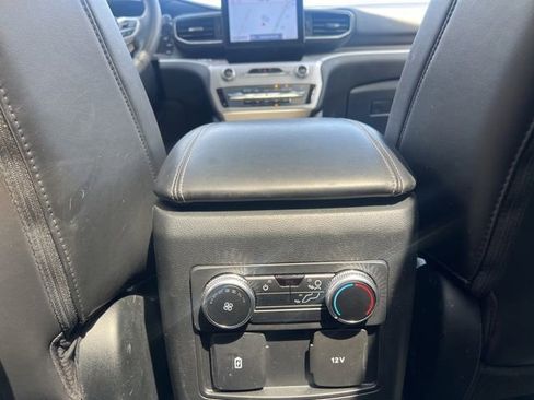 Used 2023 Ford Explorer XLT w/ Equipment Group 202A AWD/4WD image 19