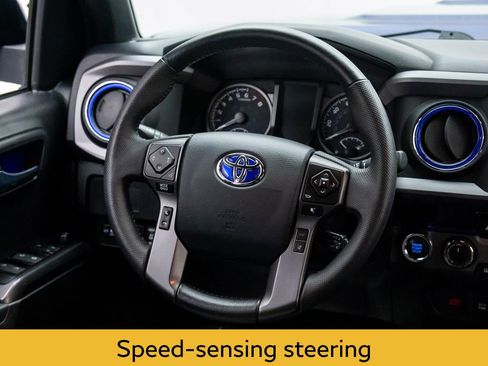 Used 2023 Toyota Tacoma TRD Sport image 11