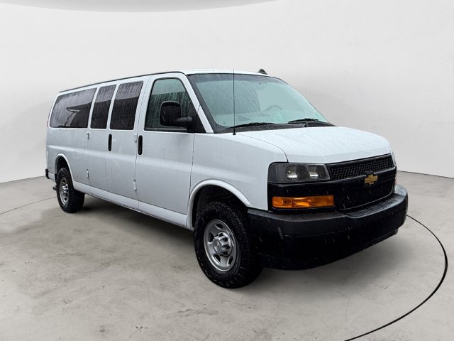 Used 2023 Chevrolet Express 3500 LS w/ Cold Climate Package RWD image 3